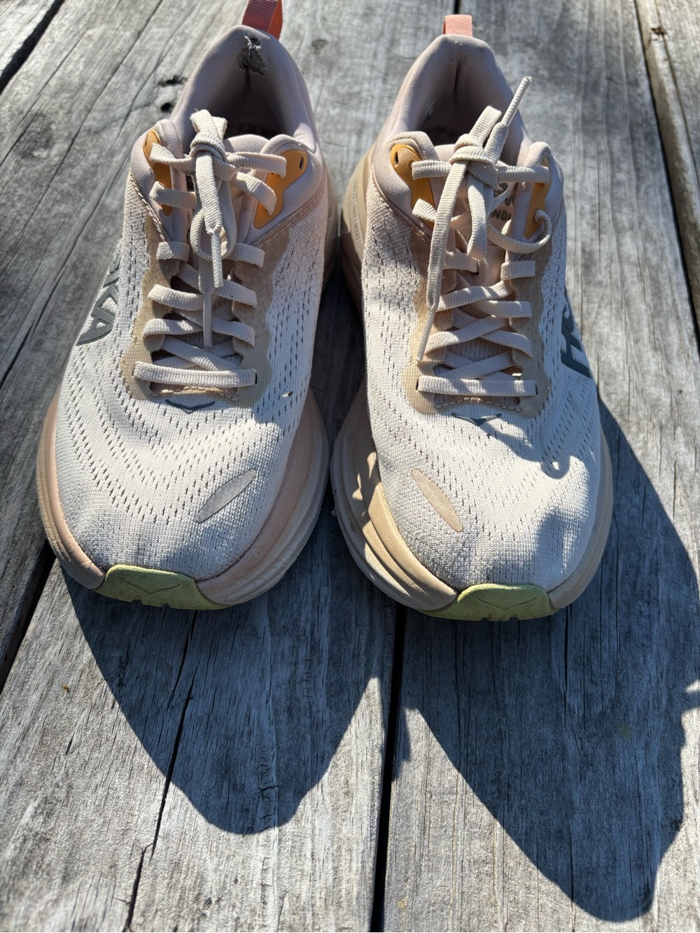 Hoka One One Bondi 8 Women's cream vanilla Running Shoes with Navy Logo size 7B - Picture 3 of 13